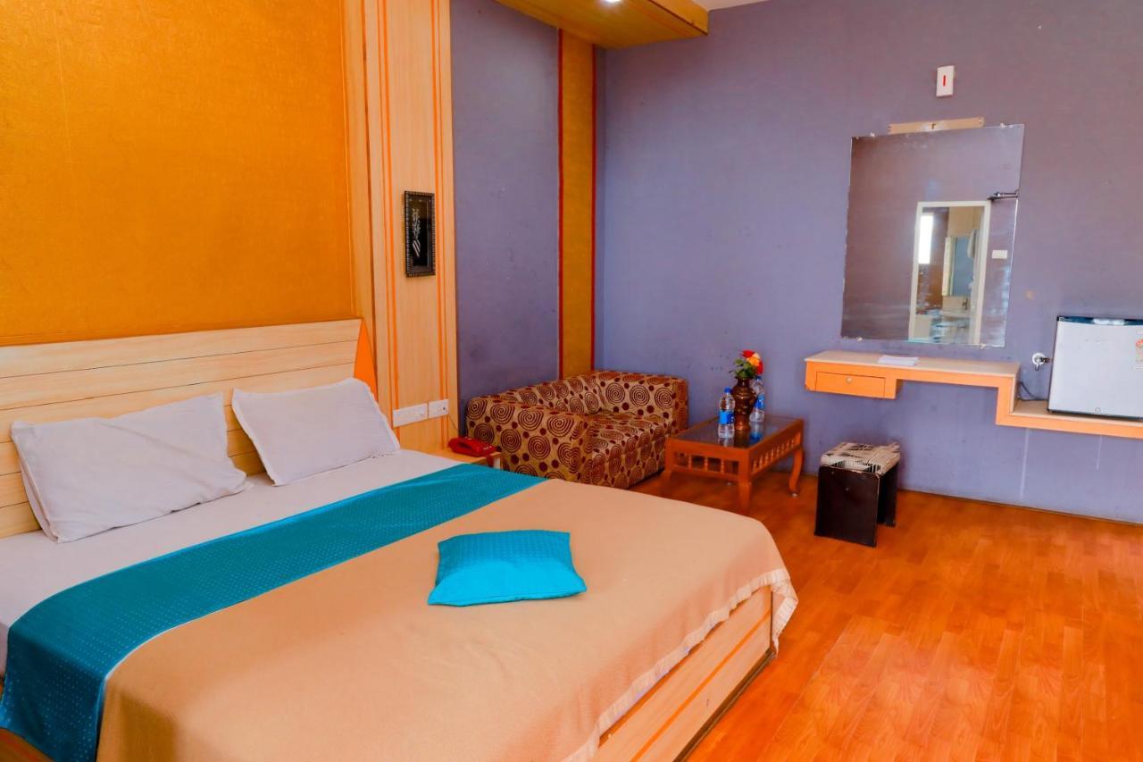 Hotel Jk Grand Yercaud Extérieur photo